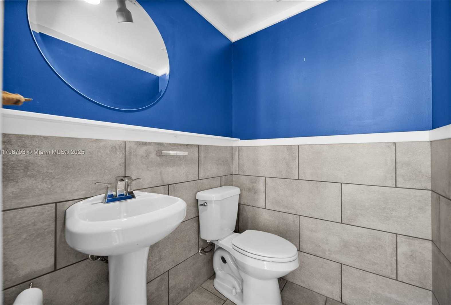 Small Image of 621 SW 49TH LN, Cape Coral Number 34