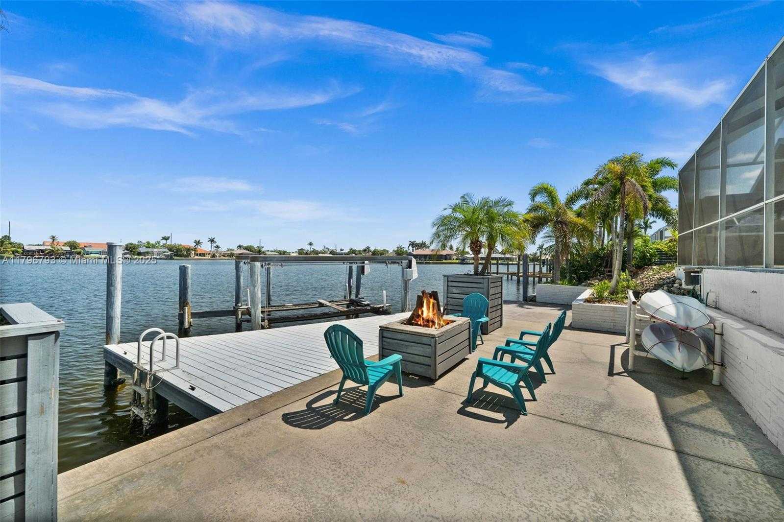 Small Image of 621 SW 49TH LN, Cape Coral Number 37