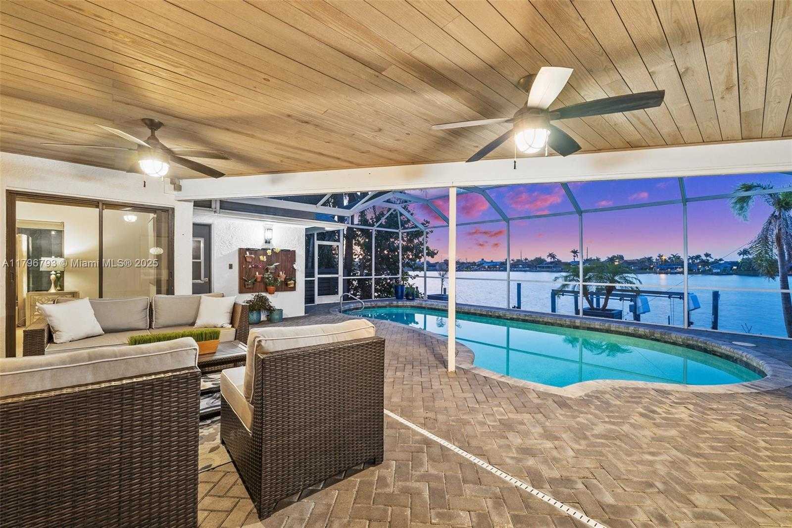 Small Image of 621 SW 49TH LN, Cape Coral Number 40