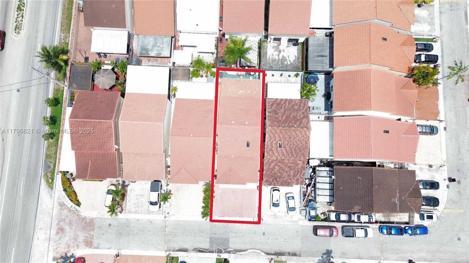 Small Image of 2765 WEST 54TH ST, Hialeah Number 2