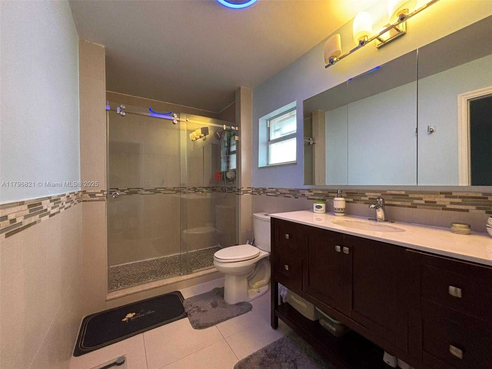 Small Image of 2765 WEST 54TH ST, Hialeah Number 20
