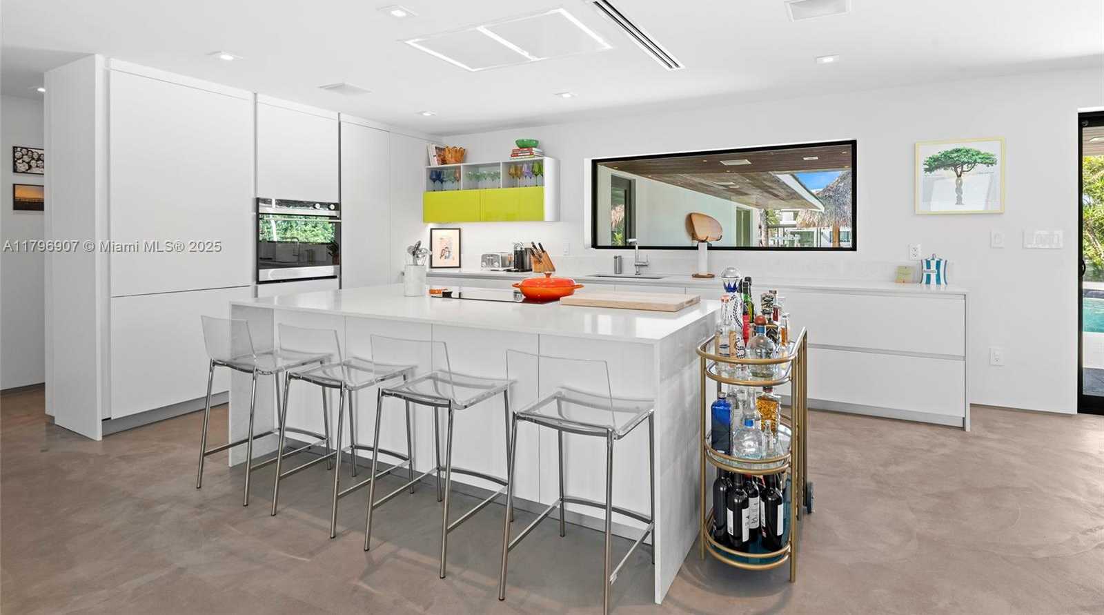 Small Image of 2020 NORTH EAST 121ST RD, North Miami Number 11