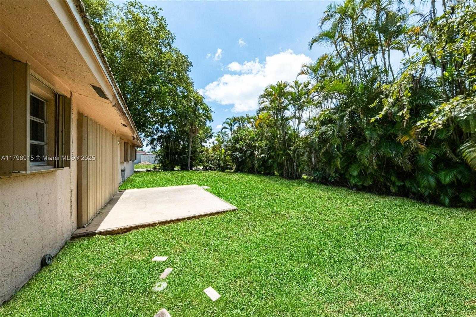 Small Image of 10840 NORTH WEST 40TH ST, Coral Springs Number 14