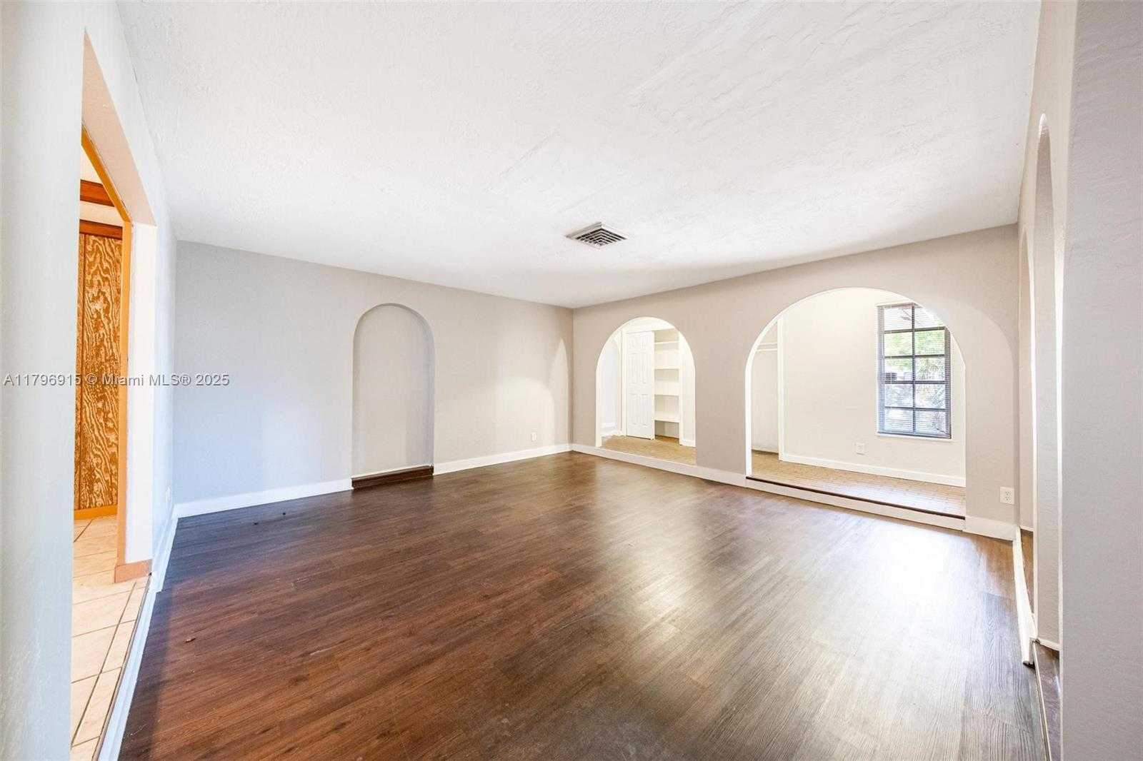 Small Image of 10840 NORTH WEST 40TH ST, Coral Springs Number 24