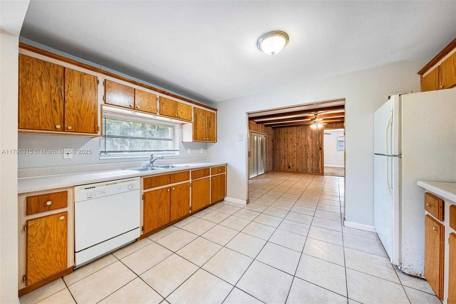 Small Image of 10840 NORTH WEST 40TH ST, Coral Springs Number 33