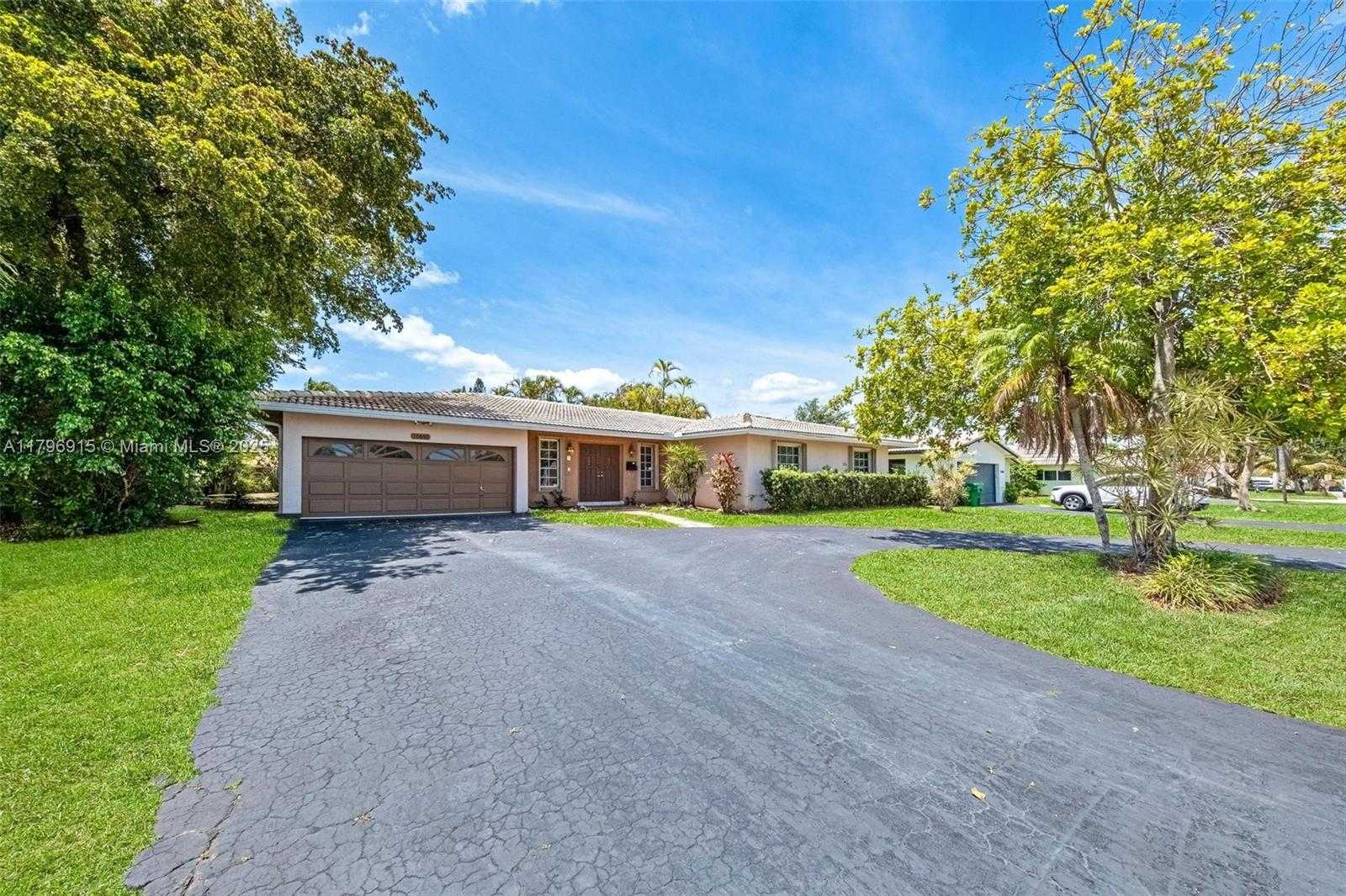 Small Image of 10840 NORTH WEST 40TH ST, Coral Springs Number 4