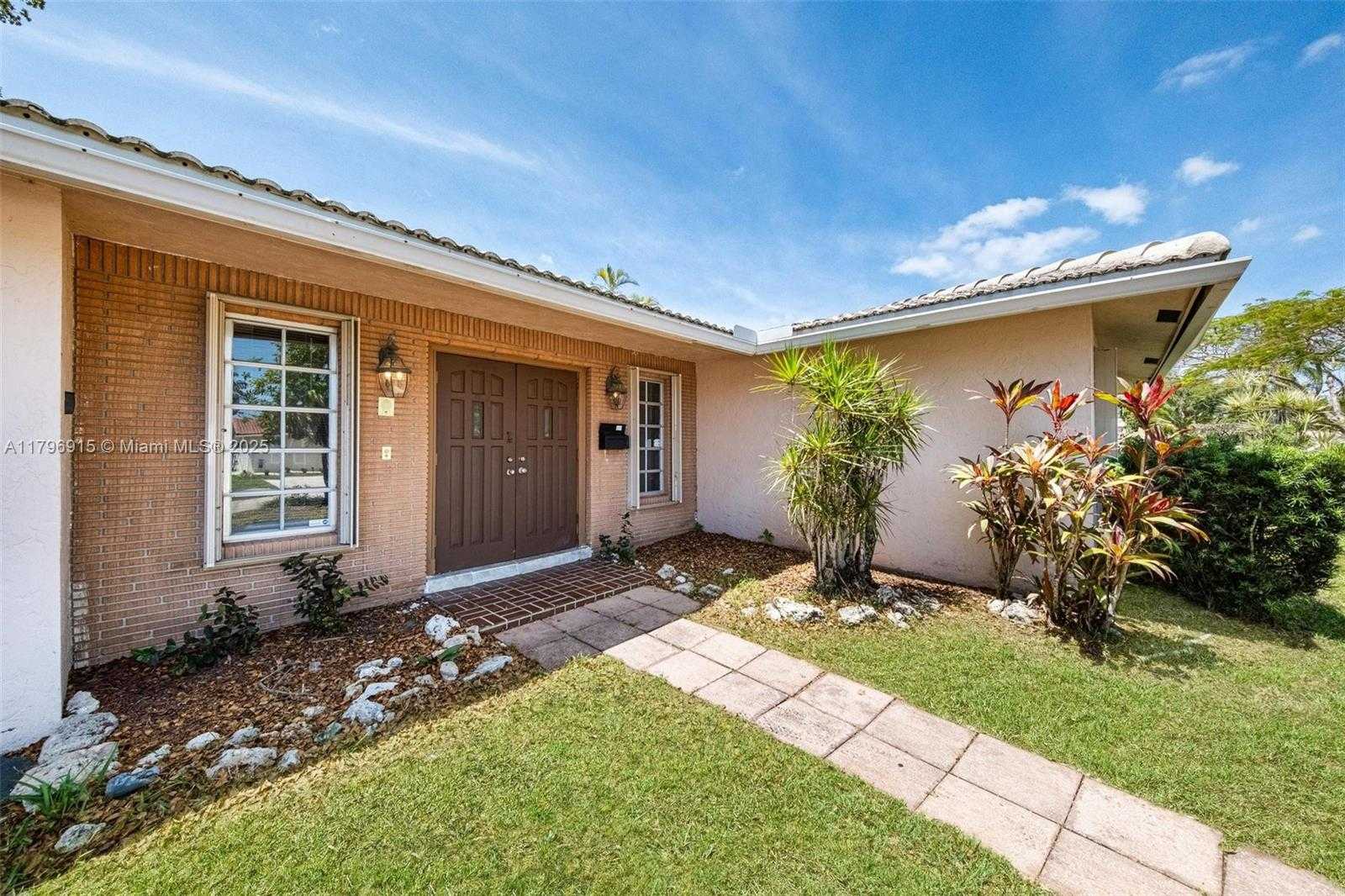 Small Image of 10840 NORTH WEST 40TH ST, Coral Springs Number 5