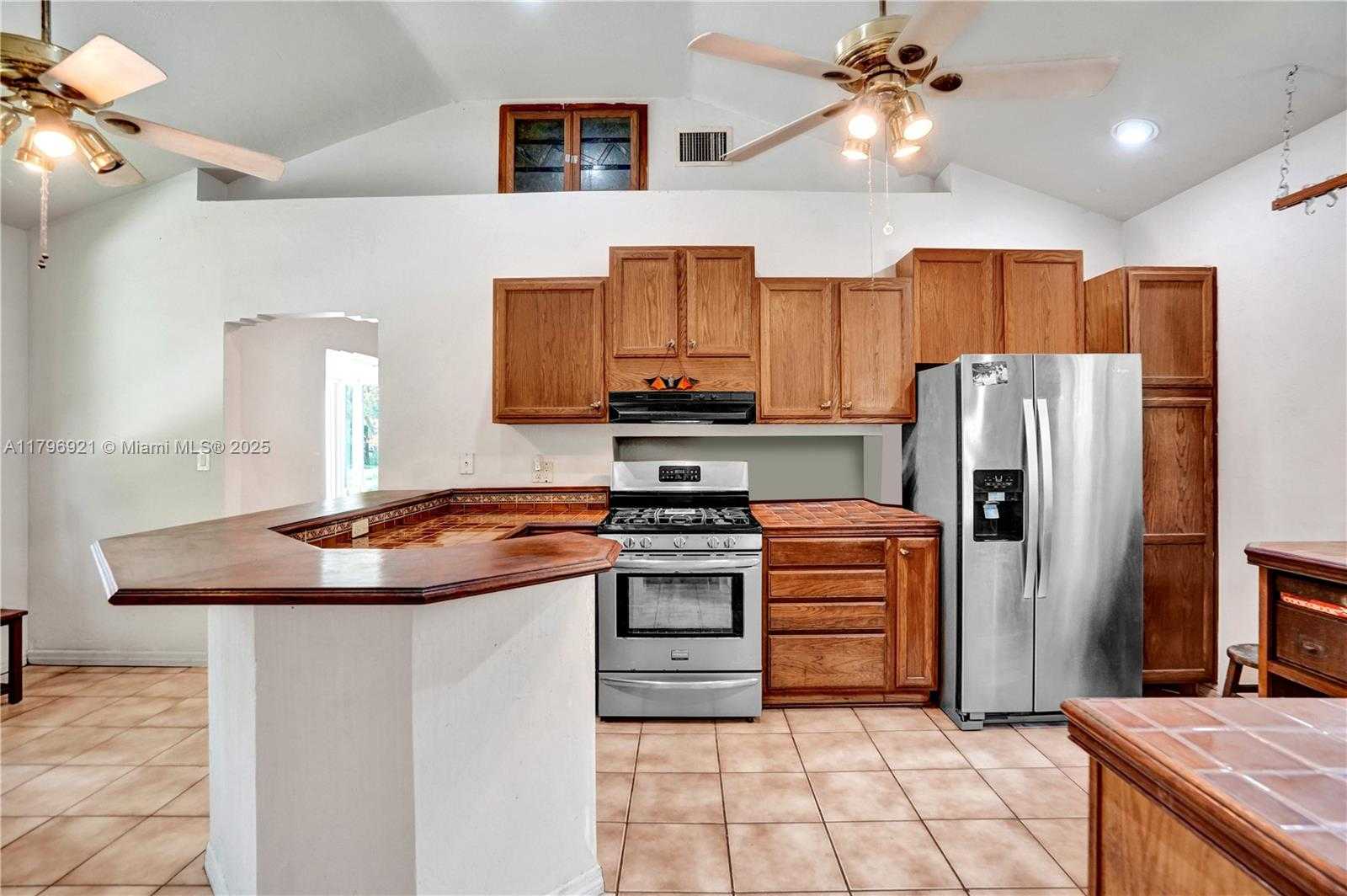 Small Image of 326 SOUTH 14TH AVE, Hollywood Number 10