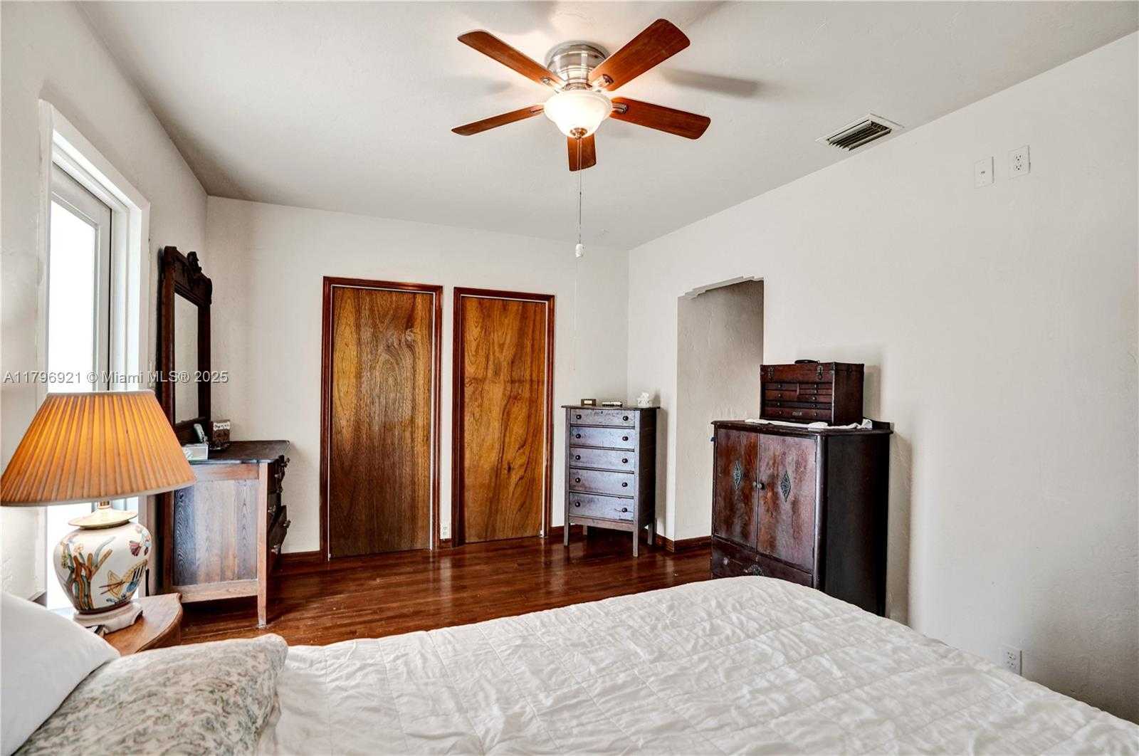 Small Image of 326 SOUTH 14TH AVE, Hollywood Number 14