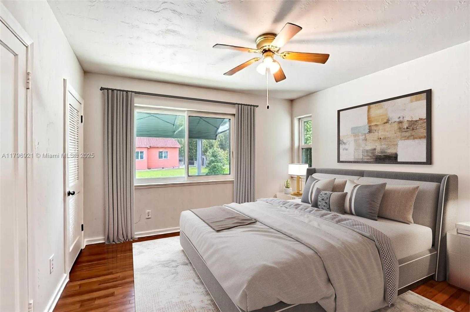 Small Image of 326 SOUTH 14TH AVE, Hollywood Number 15