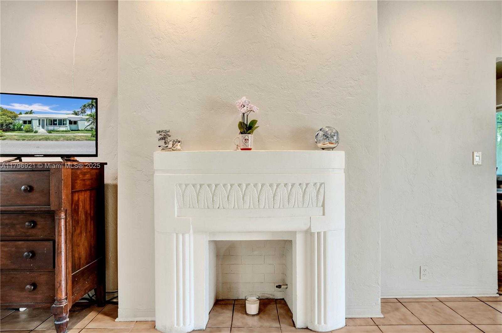 Small Image of 326 SOUTH 14TH AVE, Hollywood Number 6