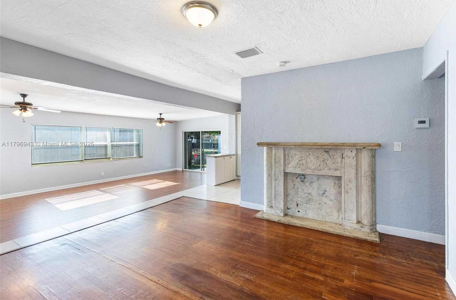 Small Image of 2459 FUNSTON ST, Hollywood Number 17