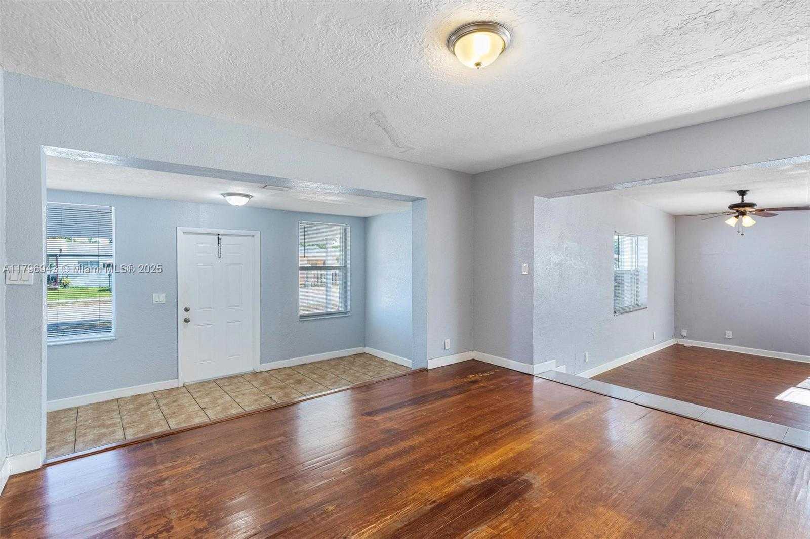 Small Image of 2459 FUNSTON ST, Hollywood Number 18