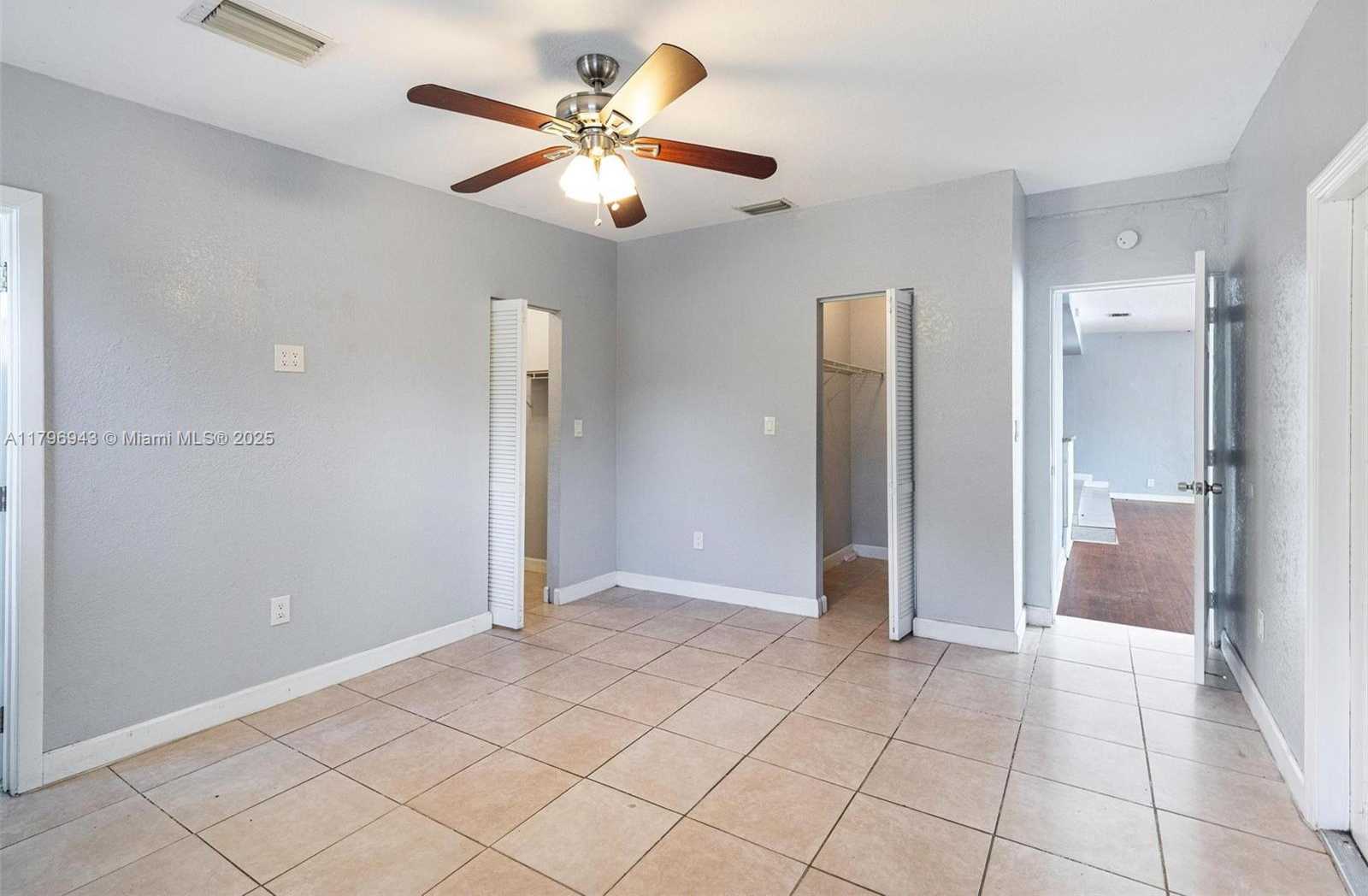 Small Image of 2459 FUNSTON ST, Hollywood Number 9