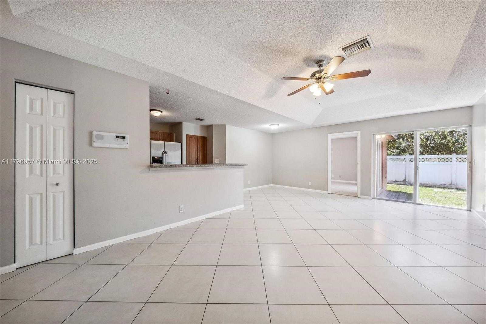 Small Image of 7196 SIENNA RIDGE LN, Lauderhill Number 15
