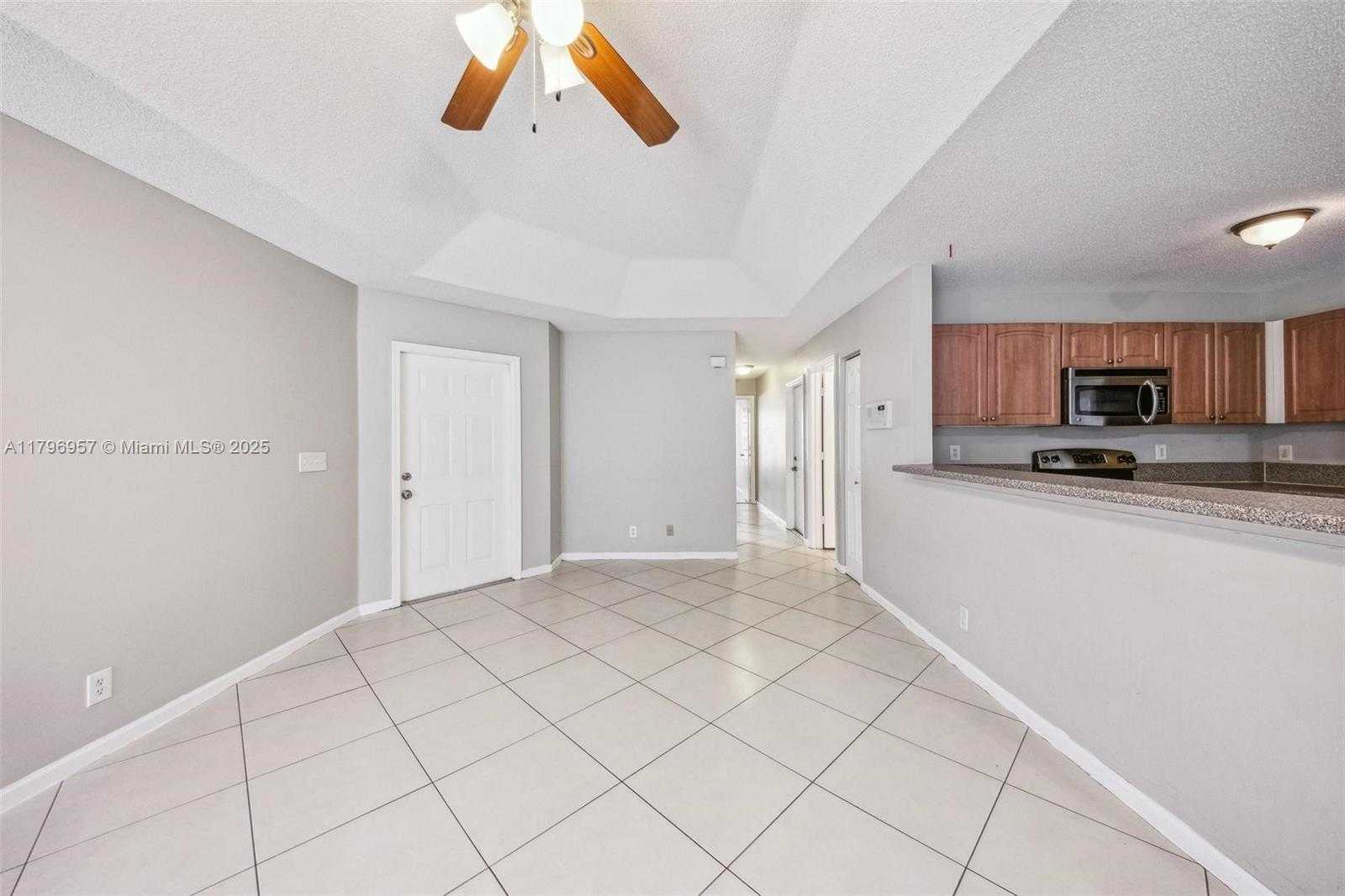 Small Image of 7196 SIENNA RIDGE LN, Lauderhill Number 19