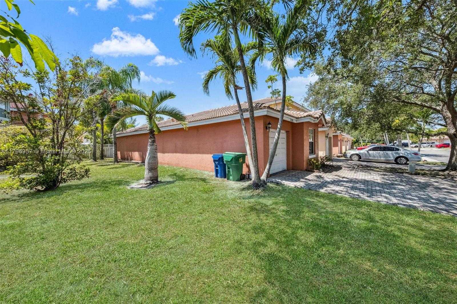 Small Image of 7196 SIENNA RIDGE LN, Lauderhill Number 4