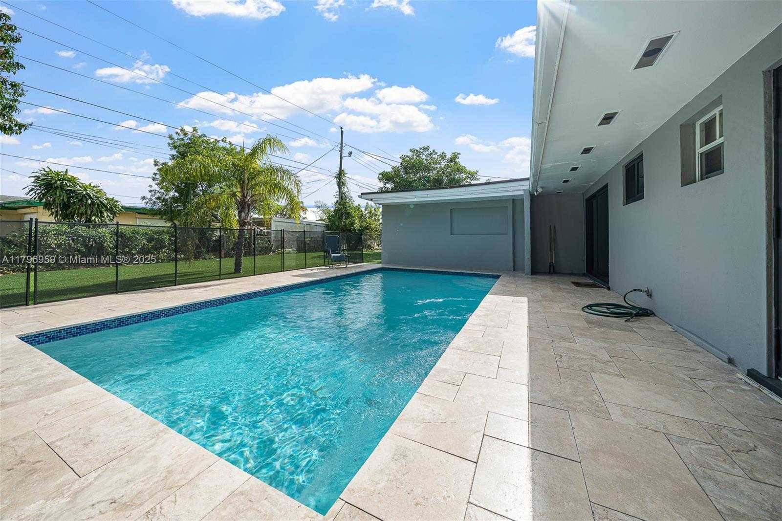 Small Image of 2360 NORTH WEST 183RD ST, Miami Gardens Number 21