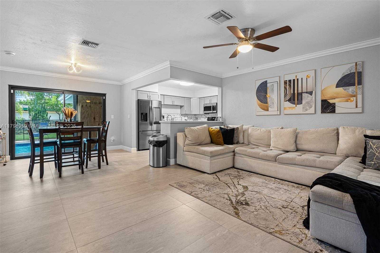 Small Image of 2360 NORTH WEST 183RD ST, Miami Gardens Number 4