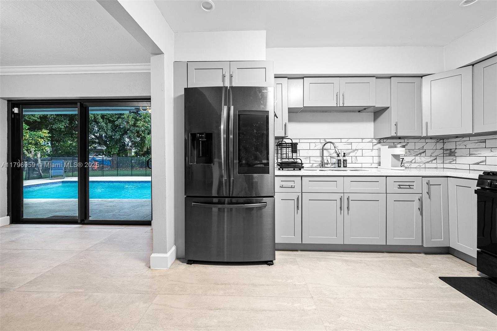 Small Image of 2360 NORTH WEST 183RD ST, Miami Gardens Number 9