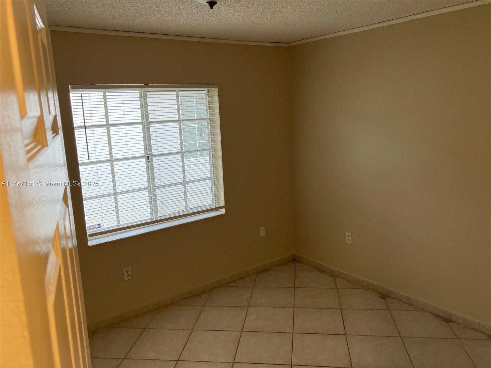 Small Image of 17691 SOUTH WEST 4TH CT, Pembroke Pines Number 18