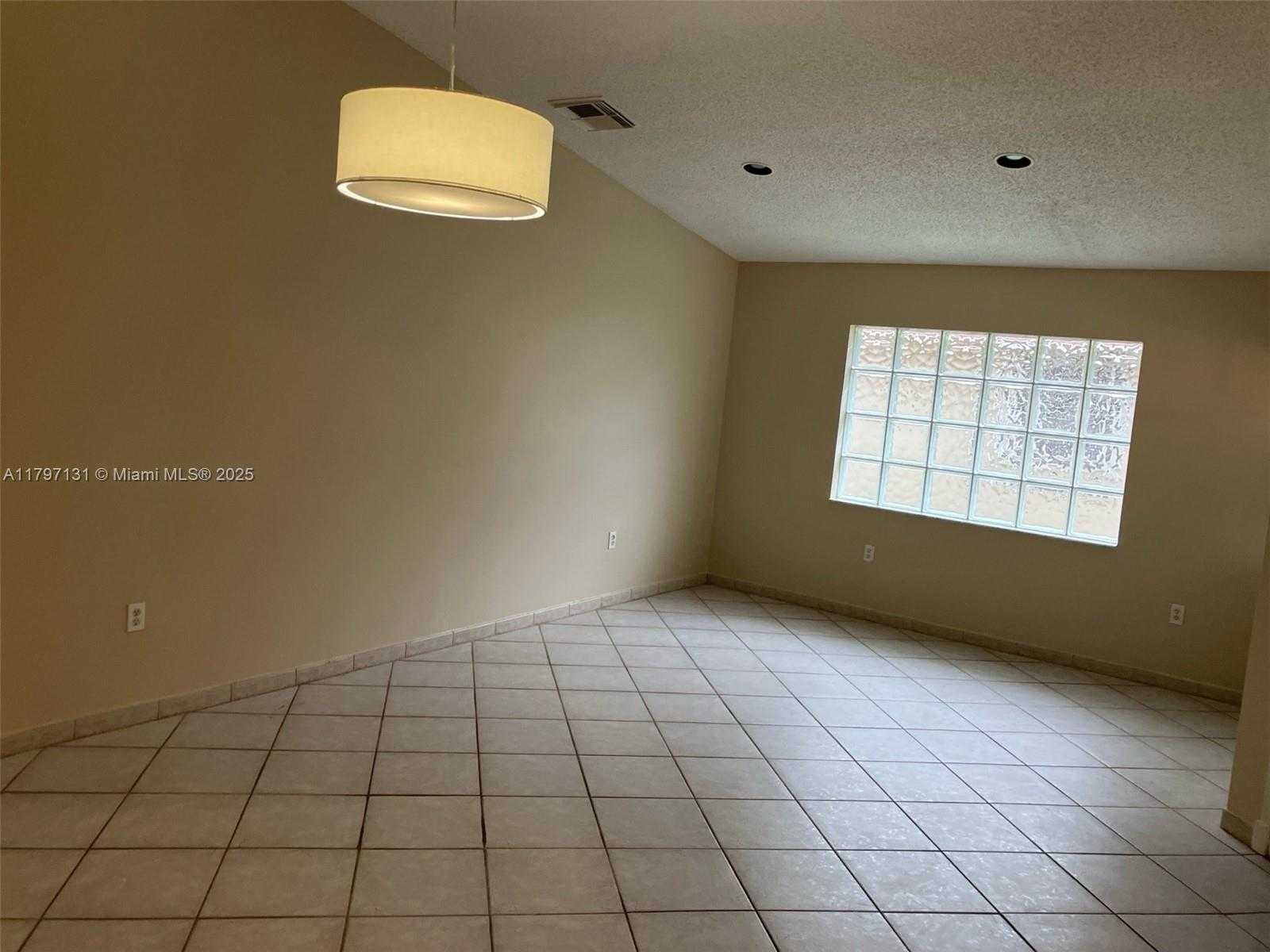 Small Image of 17691 SOUTH WEST 4TH CT, Pembroke Pines Number 4
