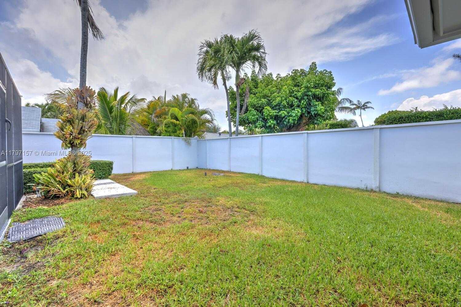 Small Image of 15920 SOUTH WEST 81ST AVE, Palmetto Bay Number 27