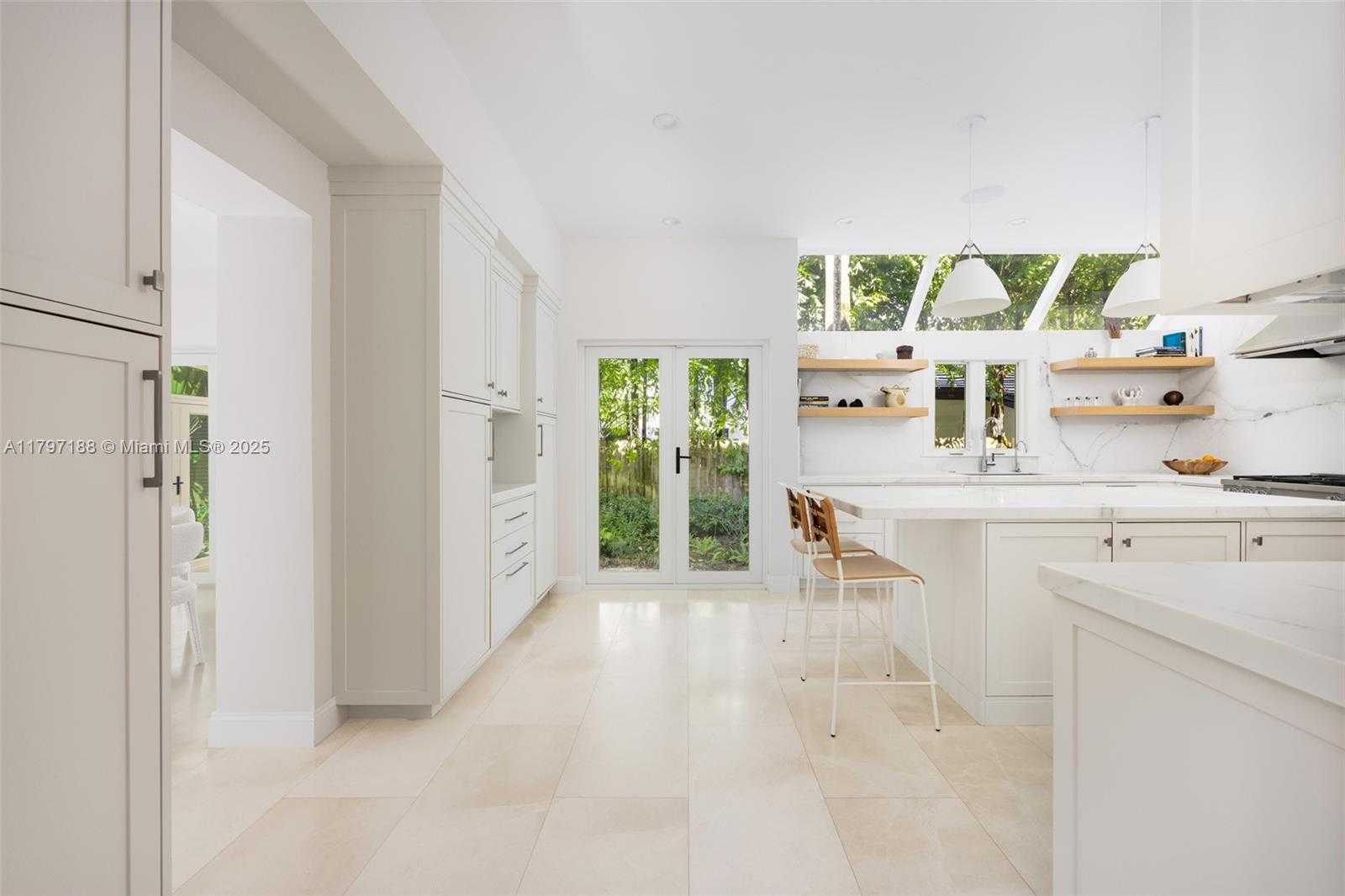 Small Image of 3845 WOOD AVE, Coconut Grove Number 10