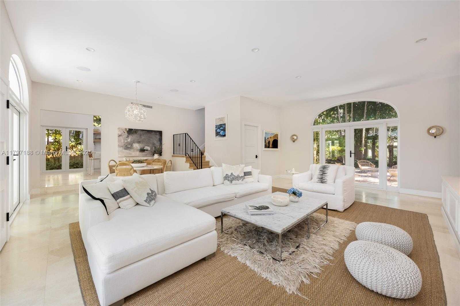 Small Image of 3845 WOOD AVE, Coconut Grove Number 14