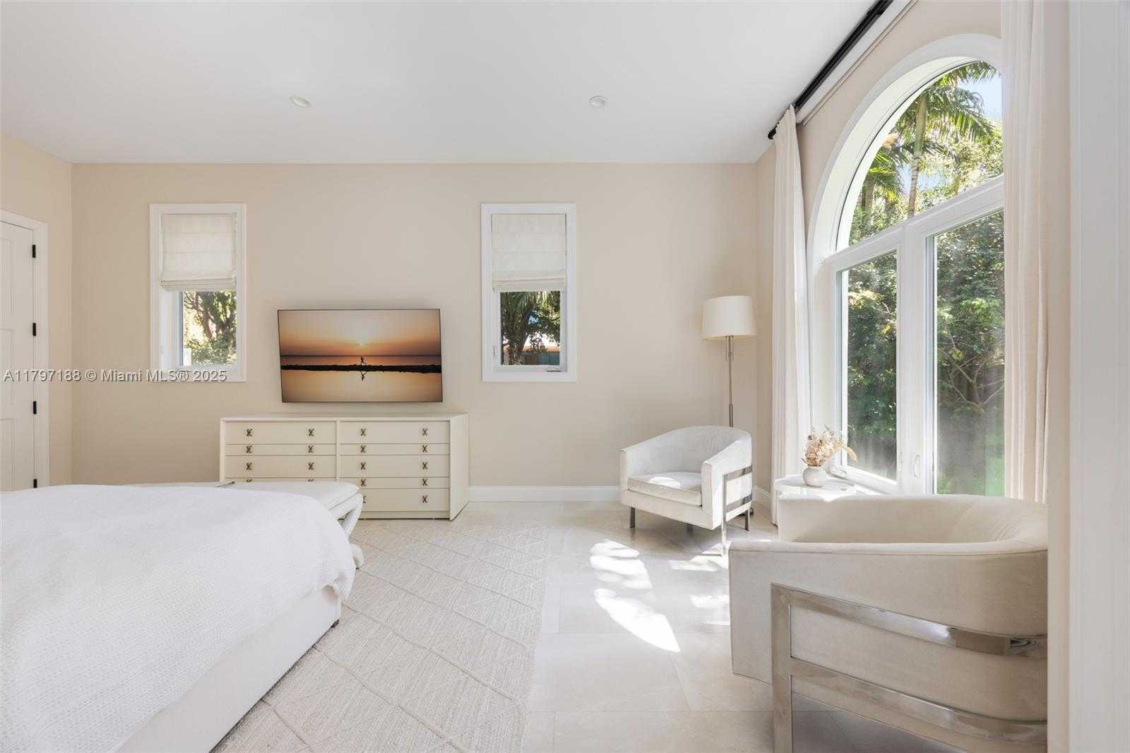 Small Image of 3845 WOOD AVE, Coconut Grove Number 17