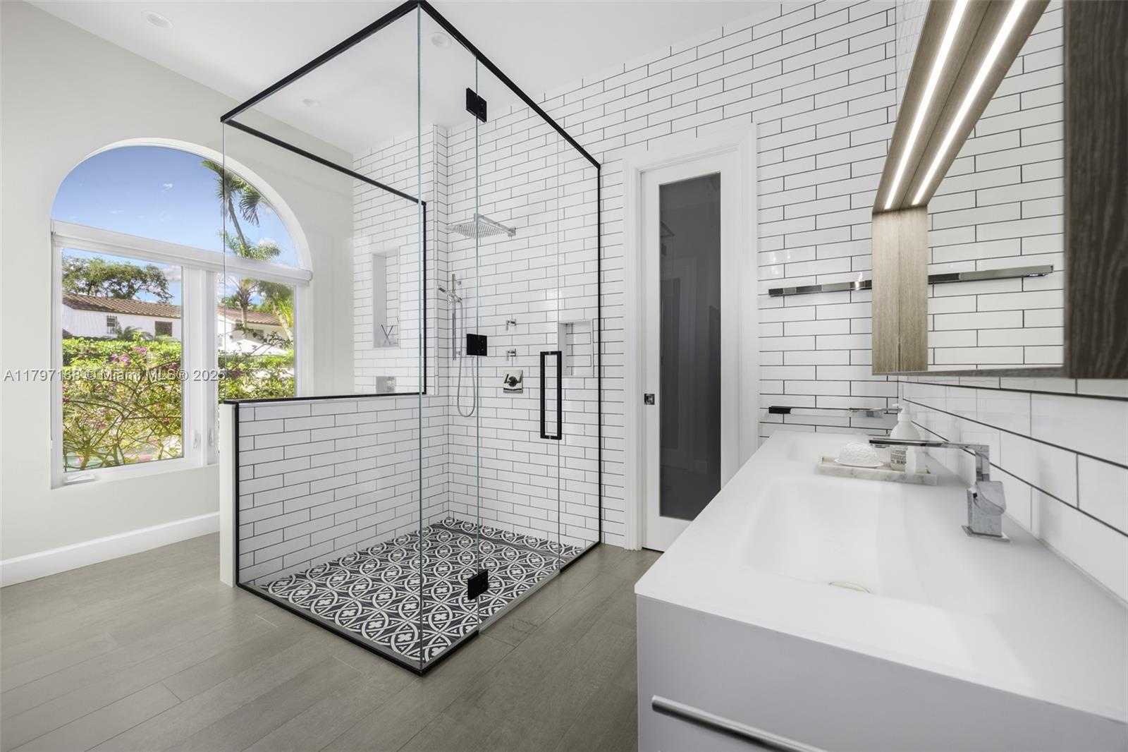 Small Image of 3845 WOOD AVE, Coconut Grove Number 18