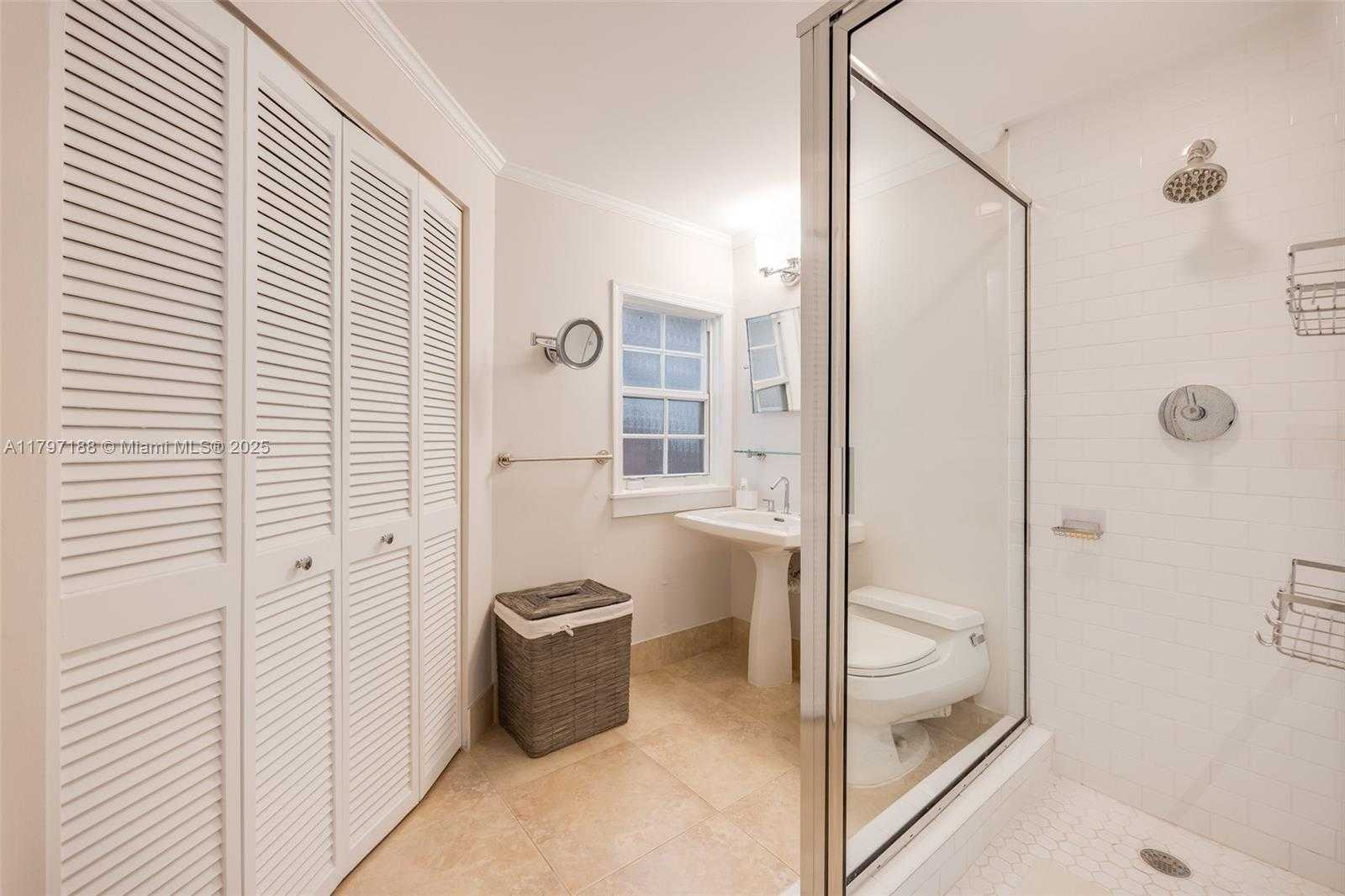 Small Image of 3845 WOOD AVE, Coconut Grove Number 25
