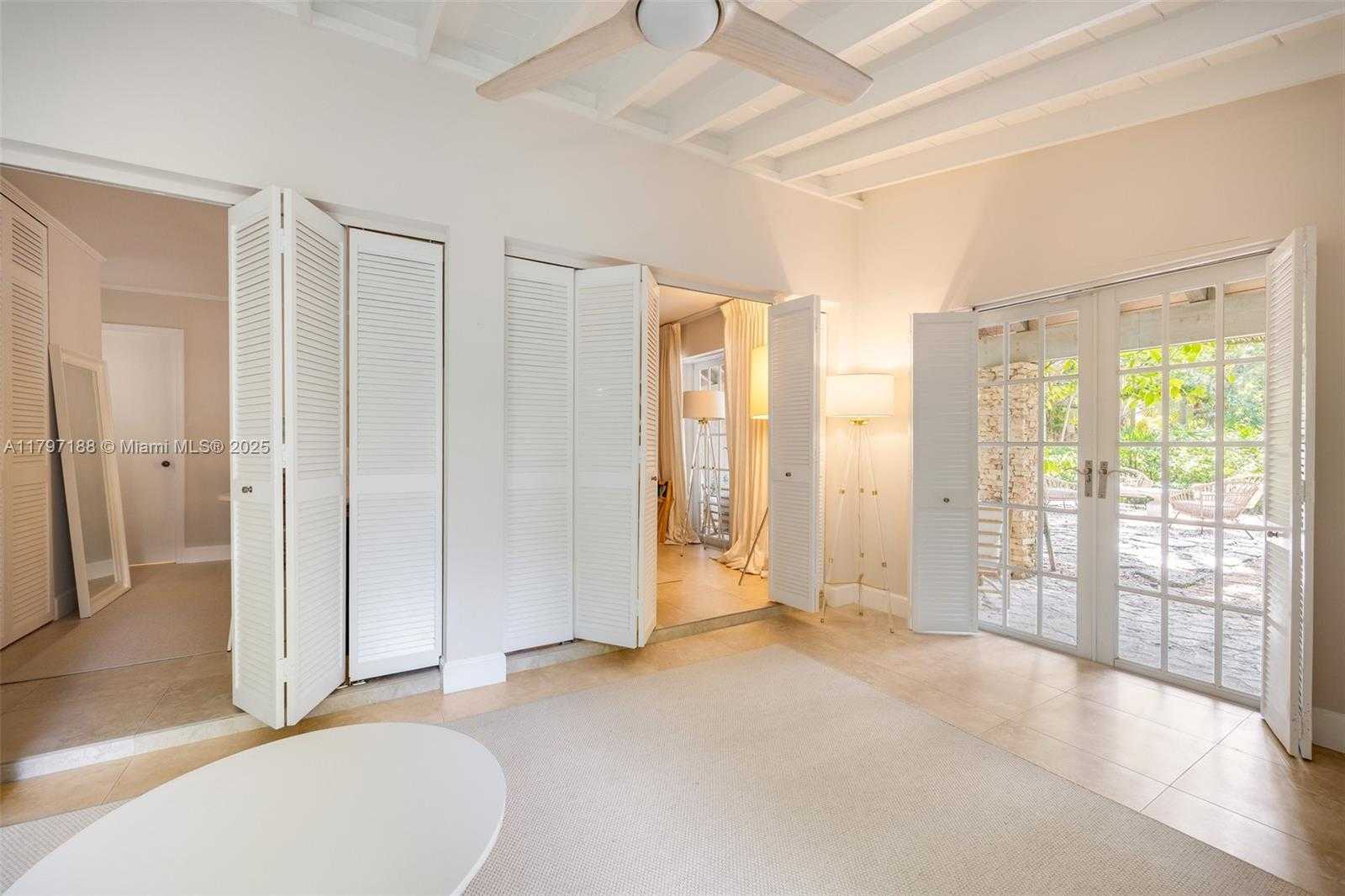 Small Image of 3845 WOOD AVE, Coconut Grove Number 26
