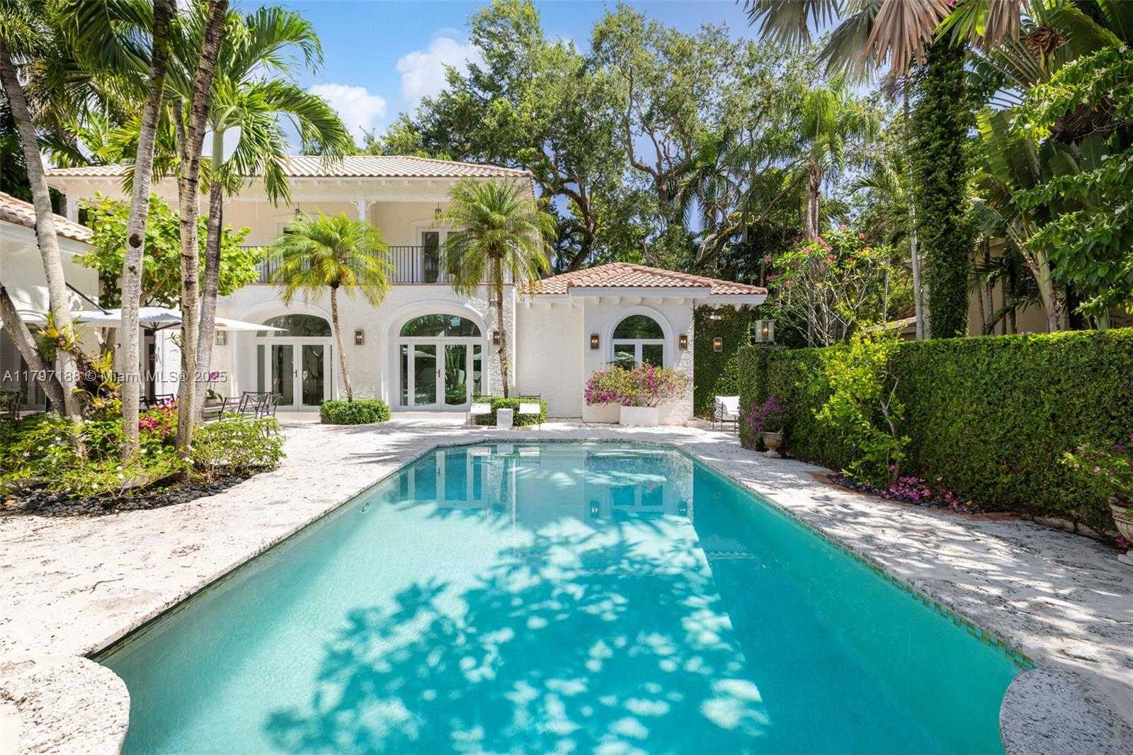 Small Image of 3845 WOOD AVE, Coconut Grove Number 29