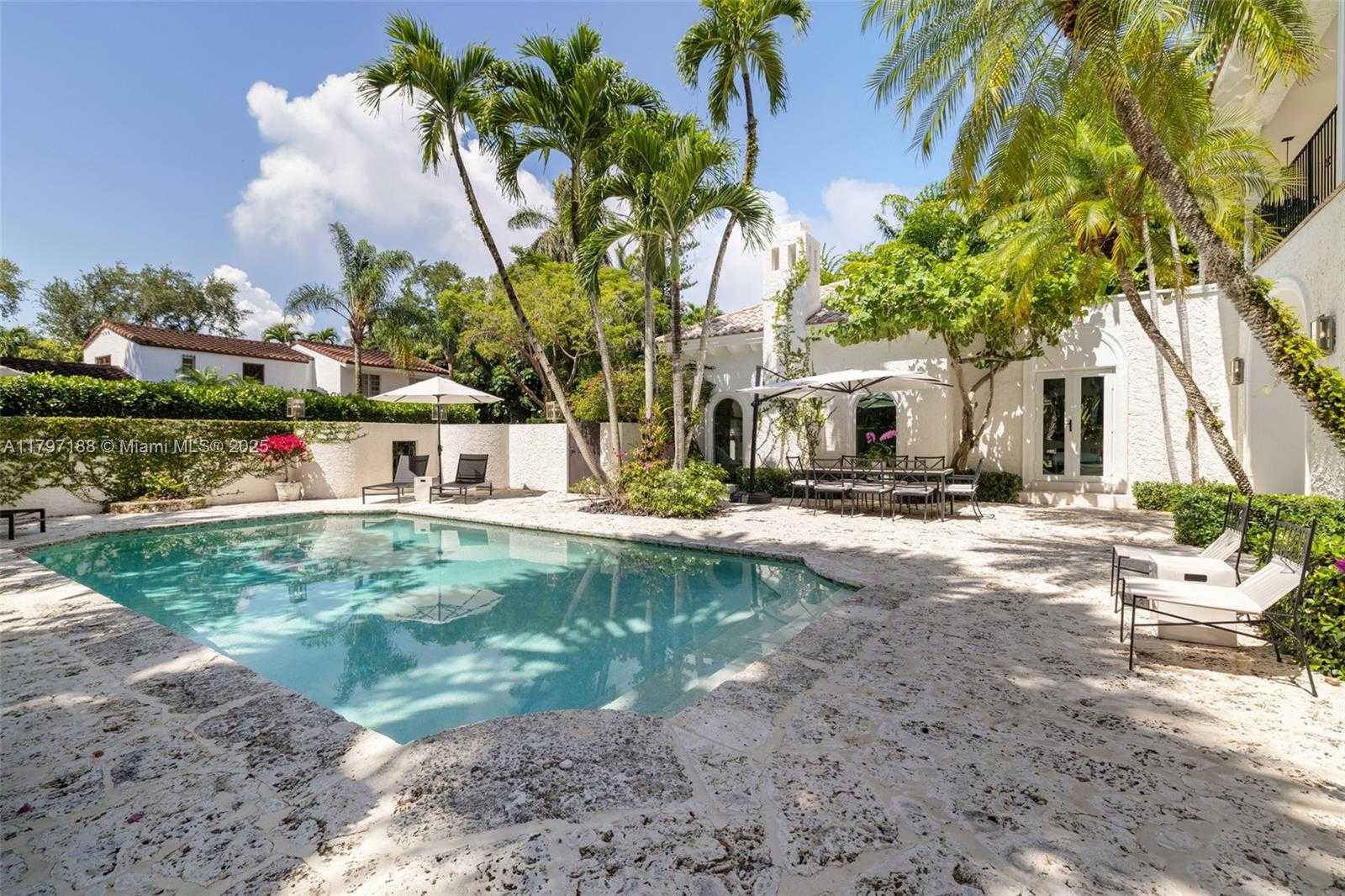 Small Image of 3845 WOOD AVE, Coconut Grove Number 30