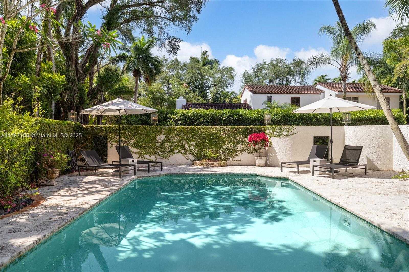 Small Image of 3845 WOOD AVE, Coconut Grove Number 31