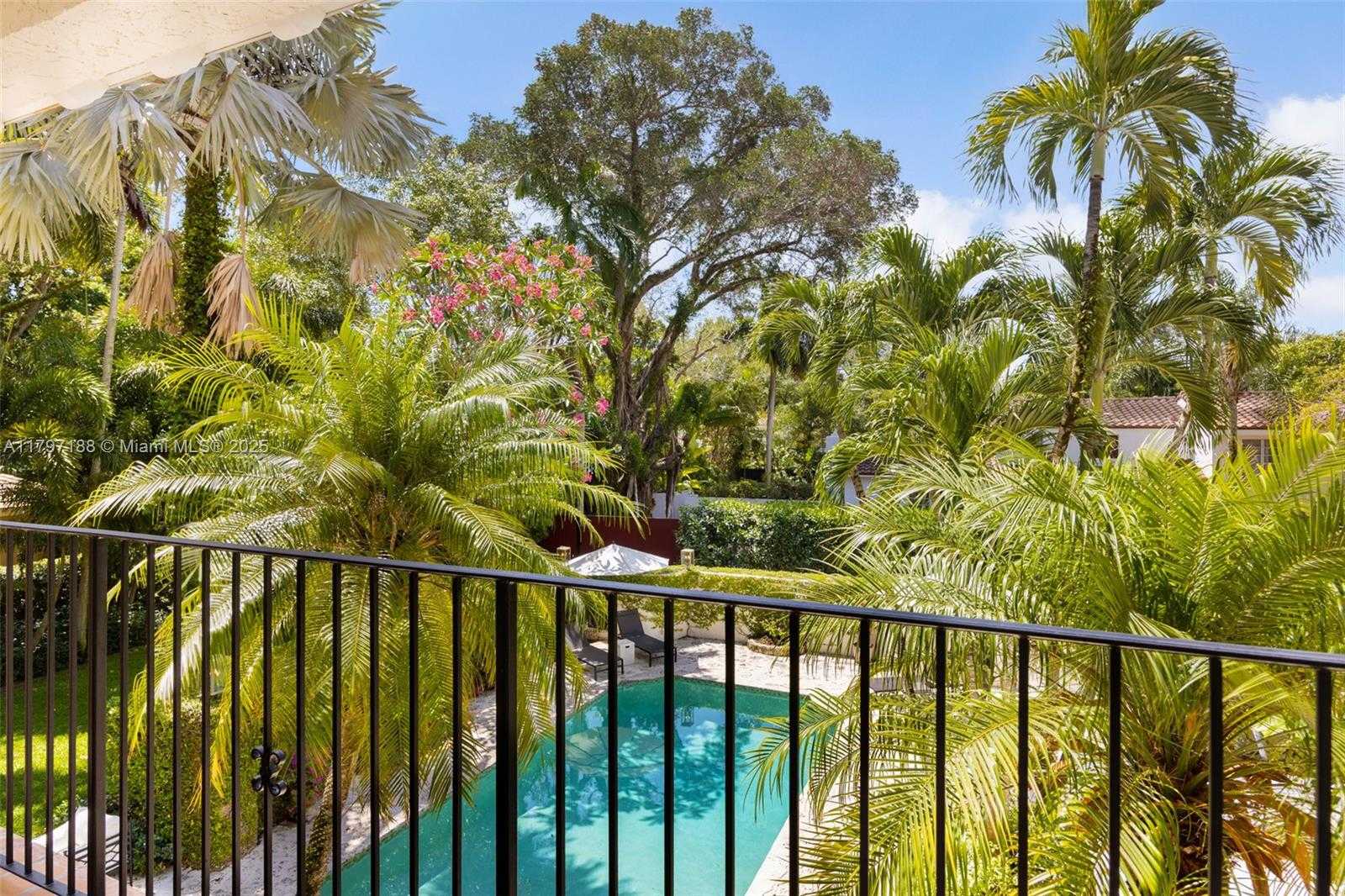Small Image of 3845 WOOD AVE, Coconut Grove Number 40