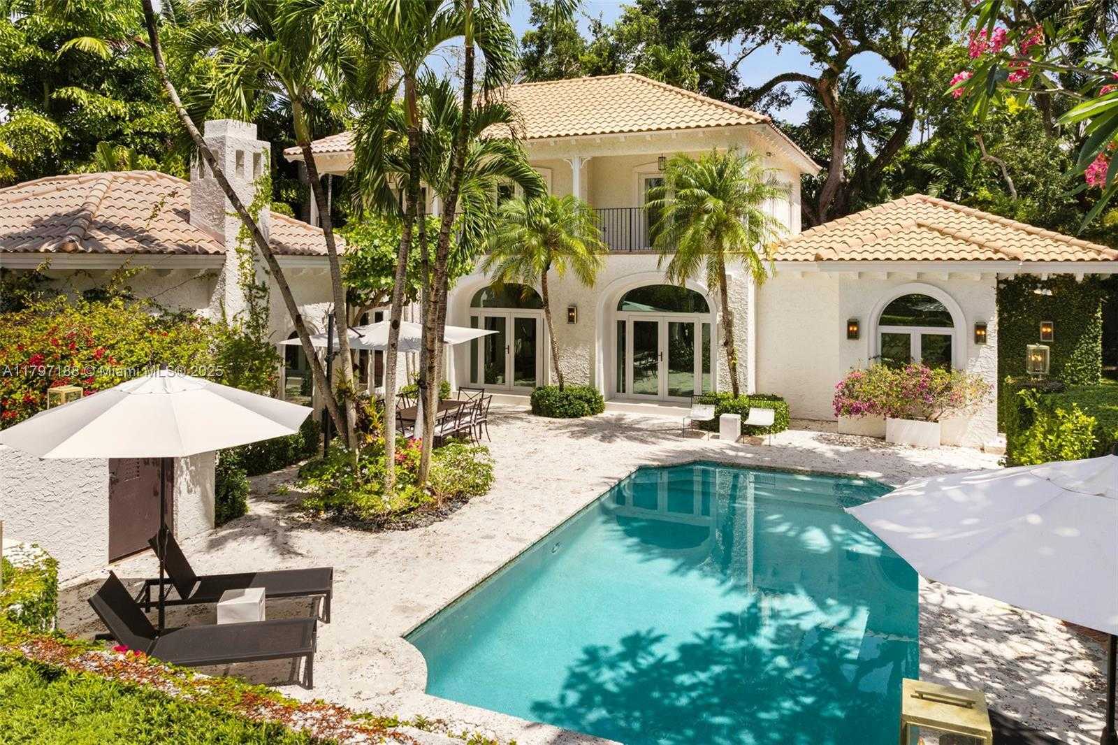 Small Image of 3845 WOOD AVE, Coconut Grove Number 41