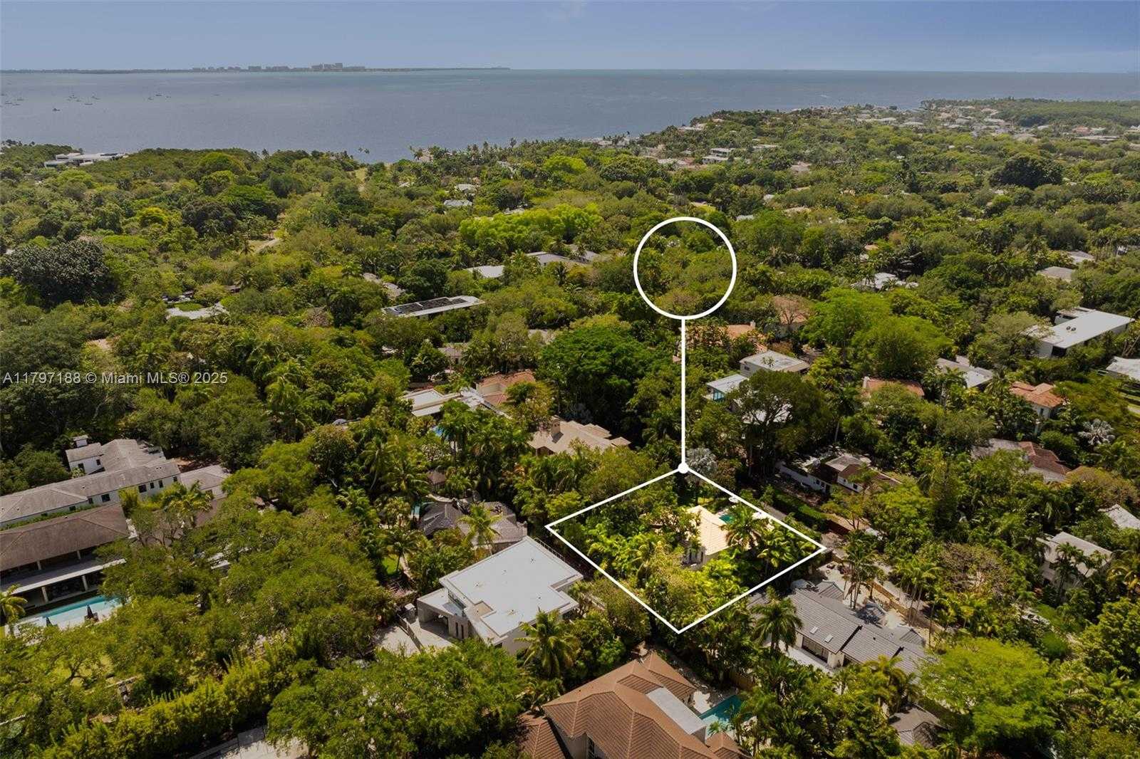 Small Image of 3845 WOOD AVE, Coconut Grove Number 46
