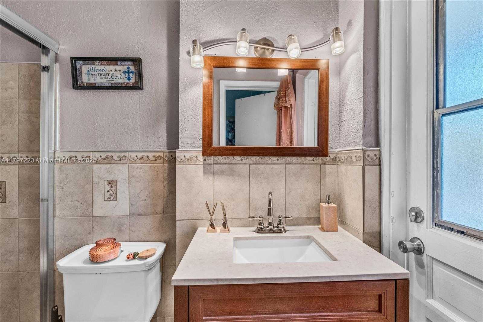 Small Image of 1480 SOUTH WEST 5TH AVE, Deerfield Beach Number 13