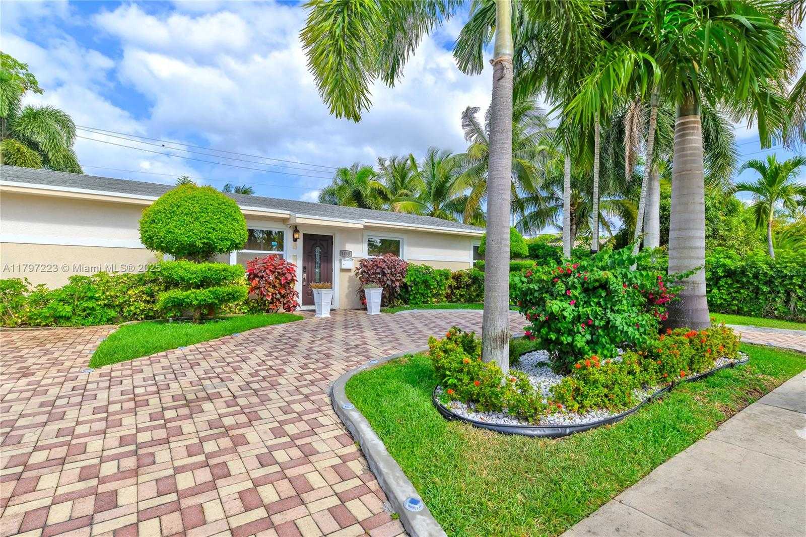 Small Image of 1480 SOUTH WEST 5TH AVE, Deerfield Beach Number 2