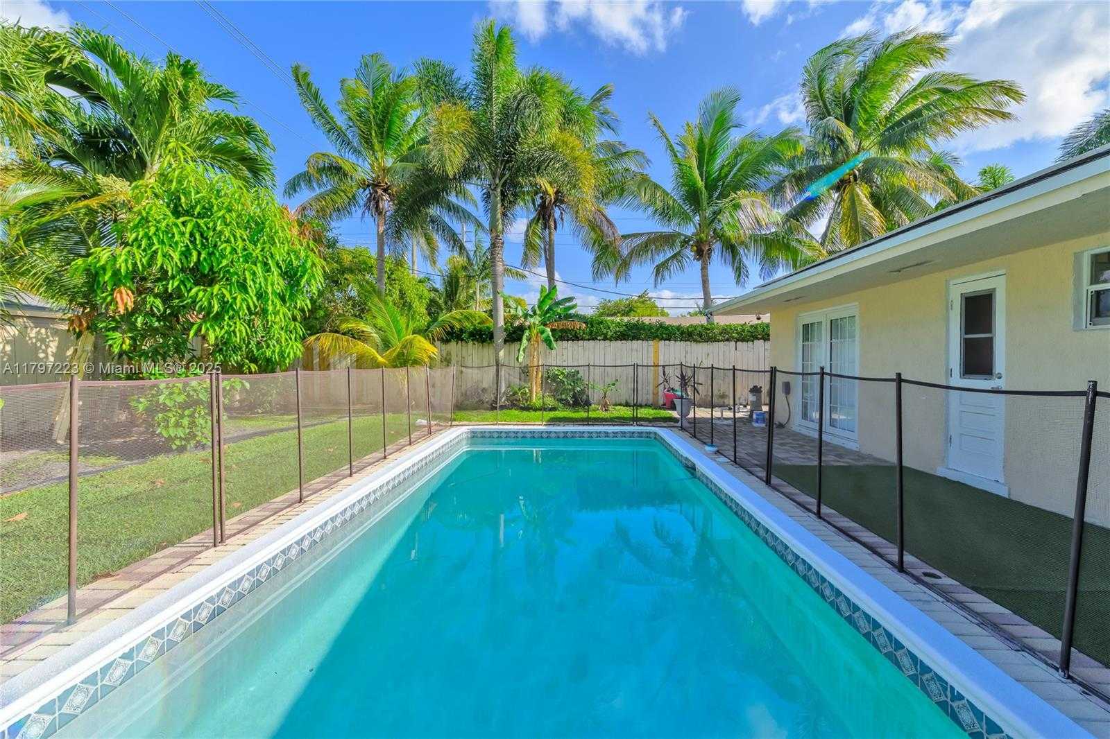 Small Image of 1480 SOUTH WEST 5TH AVE, Deerfield Beach Number 21