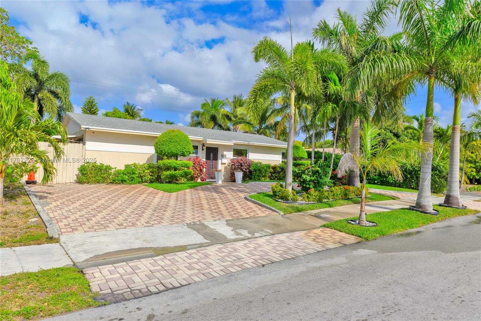 Small Image of 1480 SOUTH WEST 5TH AVE, Deerfield Beach Number 34
