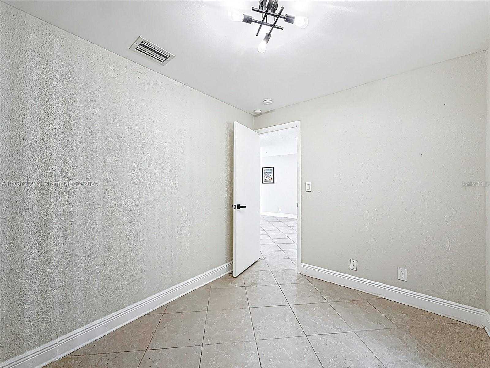 Small Image of Cooper City Number 14