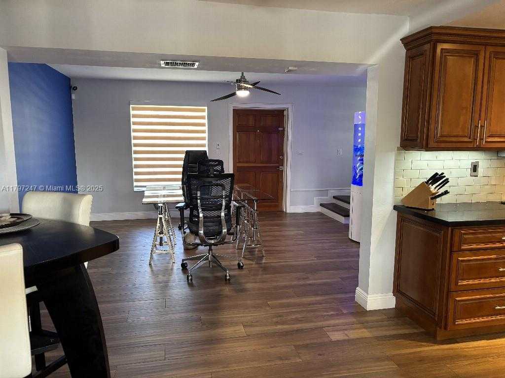 Small Image of 18211 SOUTH WEST 95TH CT, Palmetto Bay Number 17