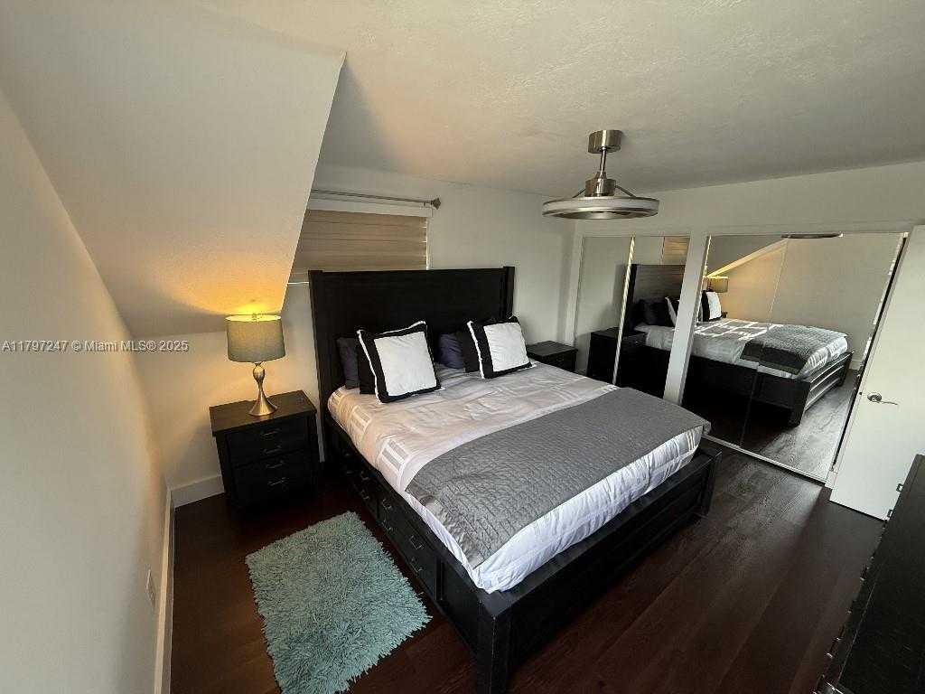 Small Image of 18211 SOUTH WEST 95TH CT, Palmetto Bay Number 28