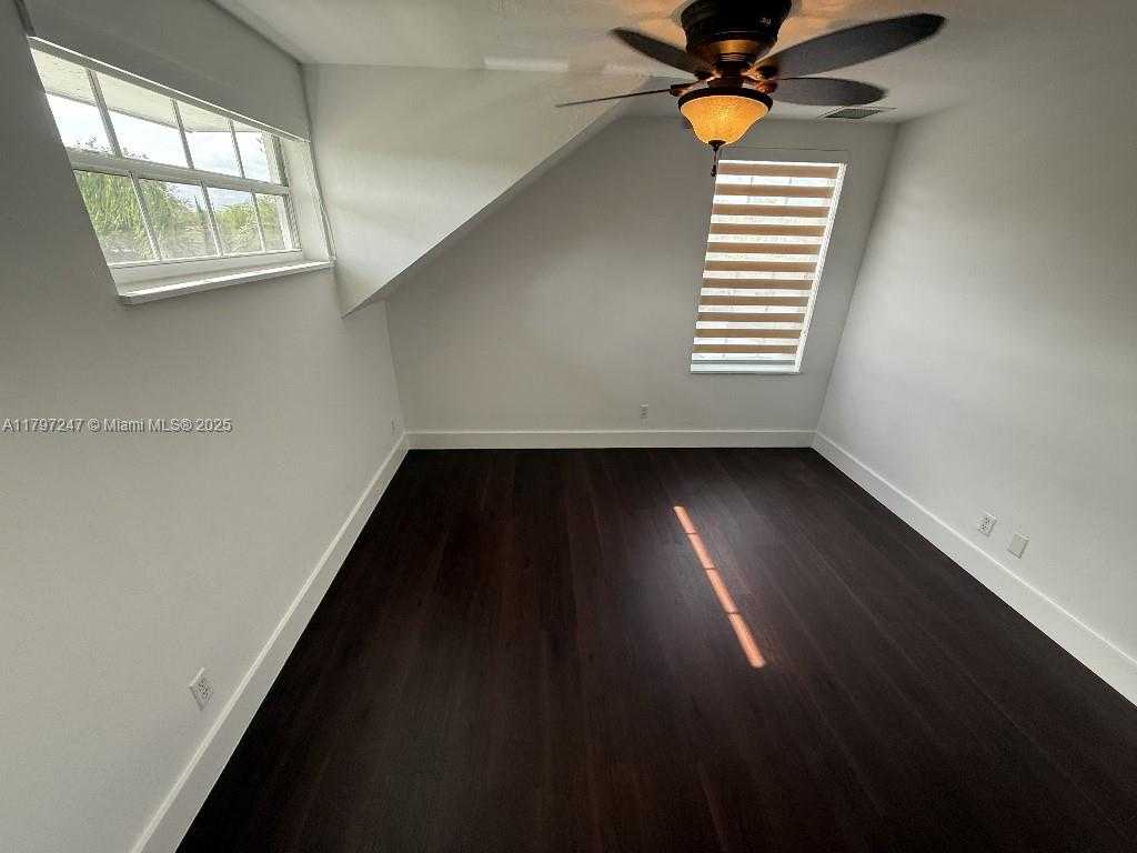 Small Image of 18211 SOUTH WEST 95TH CT, Palmetto Bay Number 30