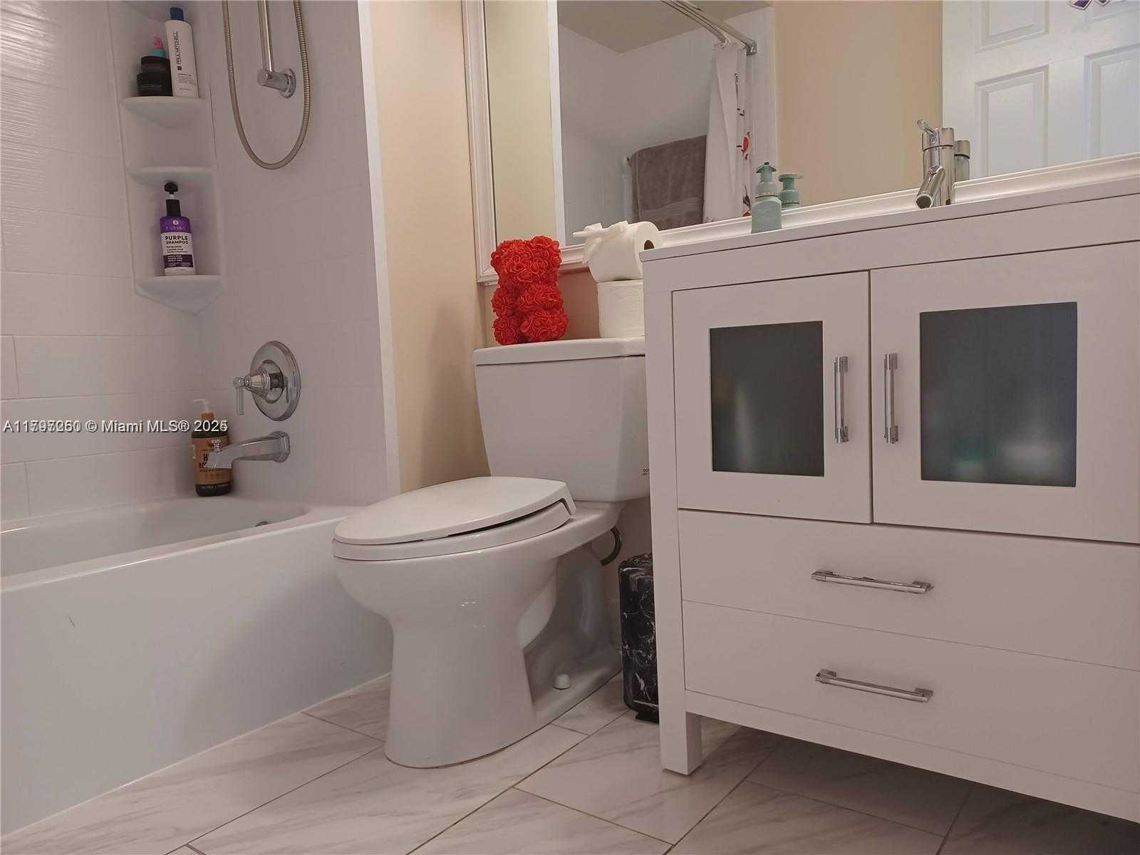 Small Image of 21722 CROMWELL CIR, Boca Raton Number 10