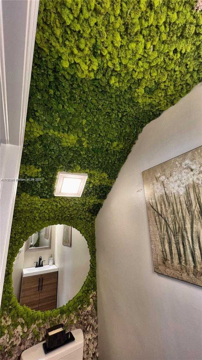 Small Image of 21722 CROMWELL CIR, Boca Raton Number 20