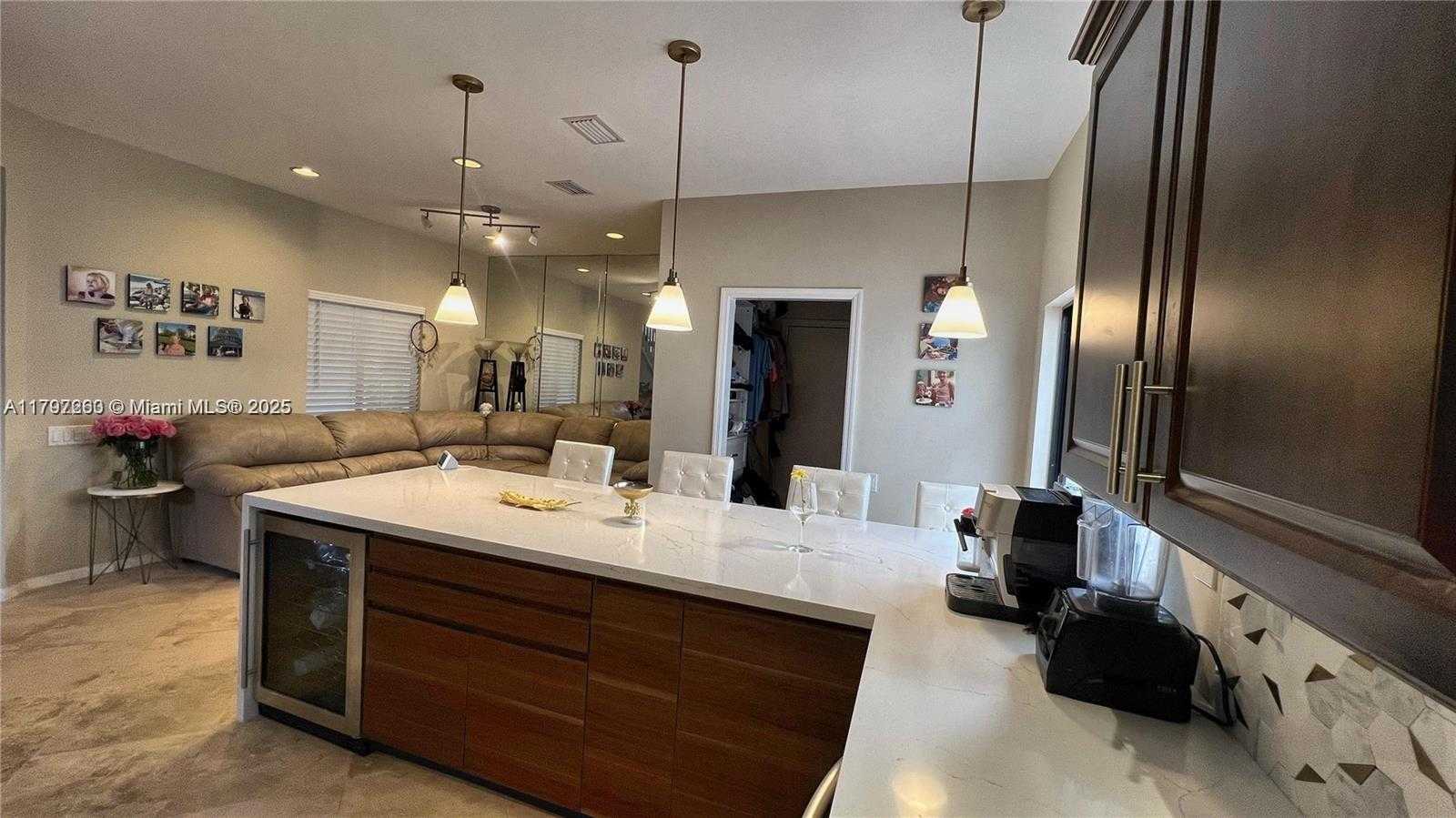 Small Image of 21722 CROMWELL CIR, Boca Raton Number 22